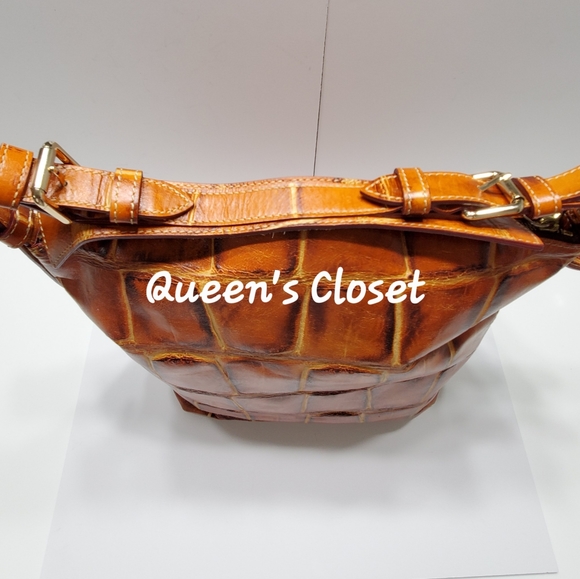 Dooney & Bourke | Vintage Dillen Leather Hobo in Animal Print - Picture 9 of 11